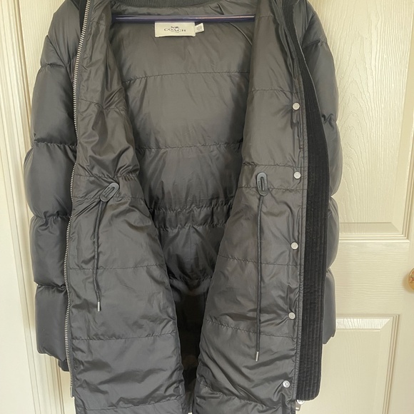 Women’s Large COACH long black puffer jacket. - Picture 3 of 4